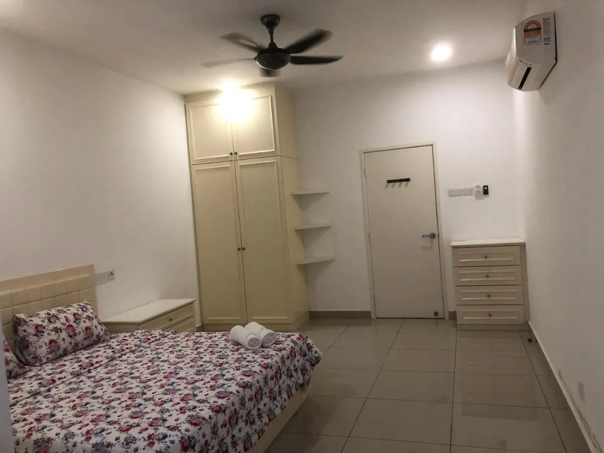 R&C Homestay 4 Ipoh Apartment